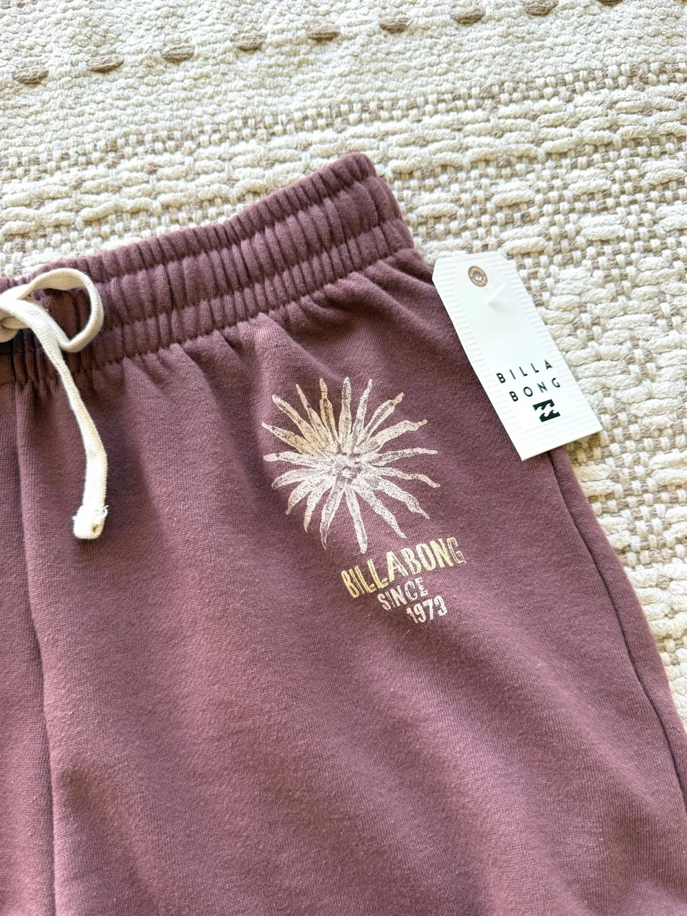 🔥🔥BILLABONG - LIGHT IN VIEW FLEECE SHORT🔥🔥 - Picture 3 of 4